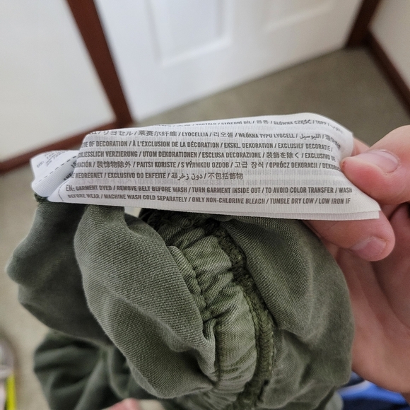 Abercrombie & Fitch Army Green Jumpsuit, Size Small - Picture 7 of 7